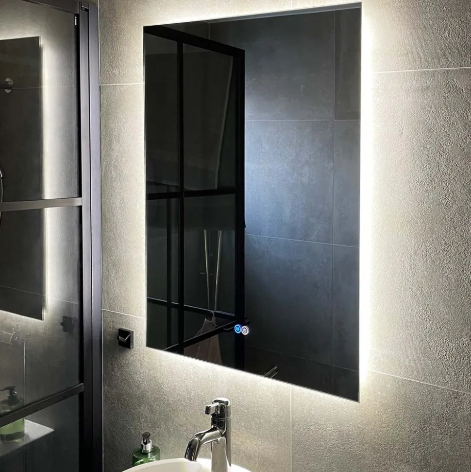 Badrumsspegel | LED-belysning | Anti-fog & touch-styrning | Rektangulär