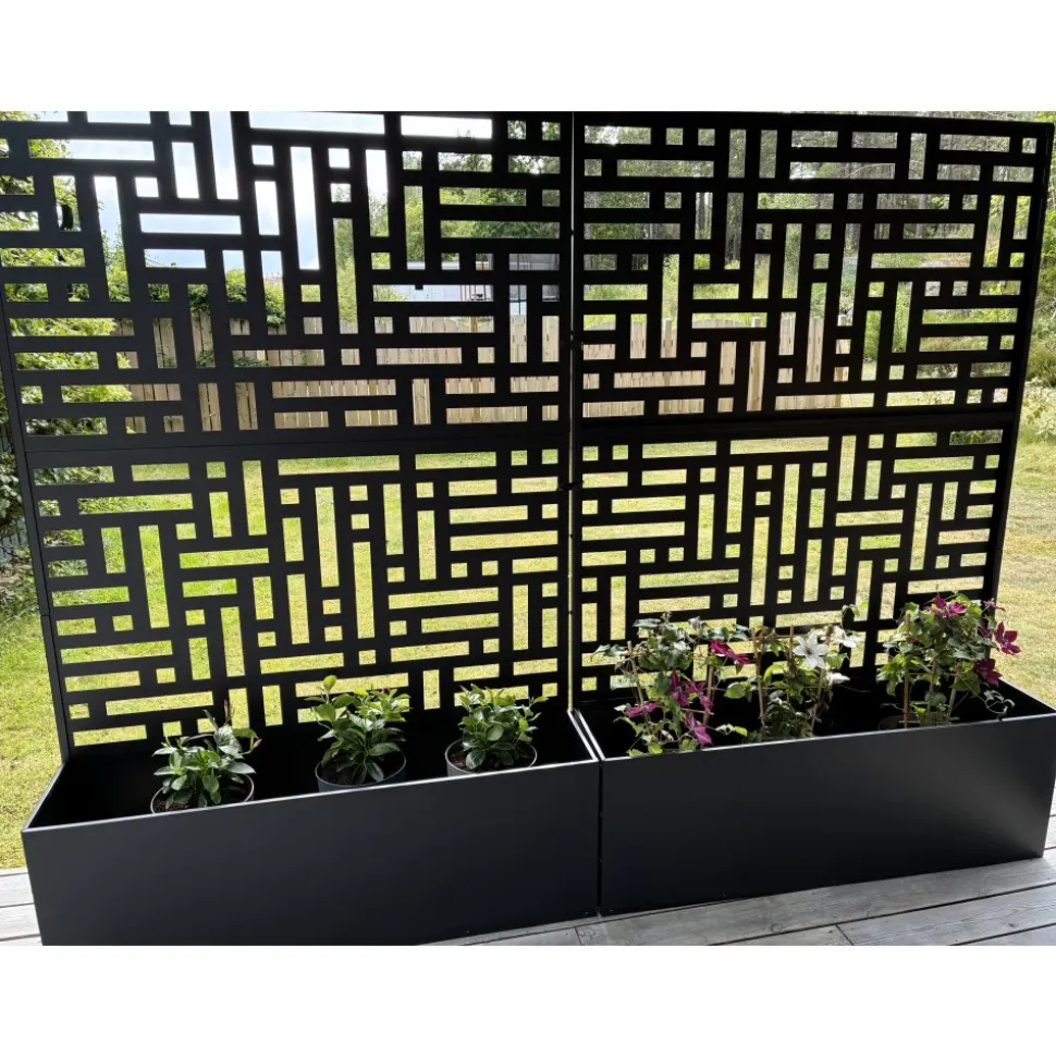 Blomlåda med spalje | 120x180cm | Stål | Svart