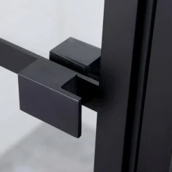 Duschväggar med svarta profiler | 8mm säkerhetsglas