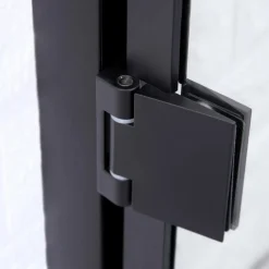 Duschväggar med svarta profiler | 8mm säkerhetsglas