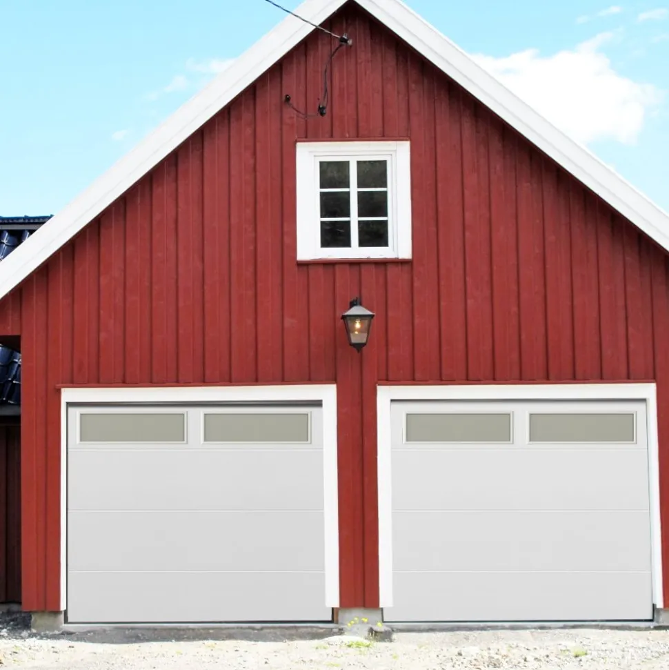 Garageport takskjutport med fjärrstyrning | 2,4m bred | Med fönster