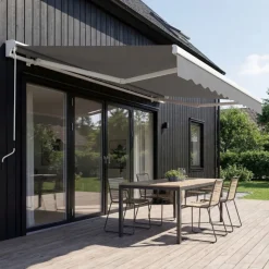 Halvkassettmarkis 4x2,5 m | Vevmanövrerad | Metalcraft