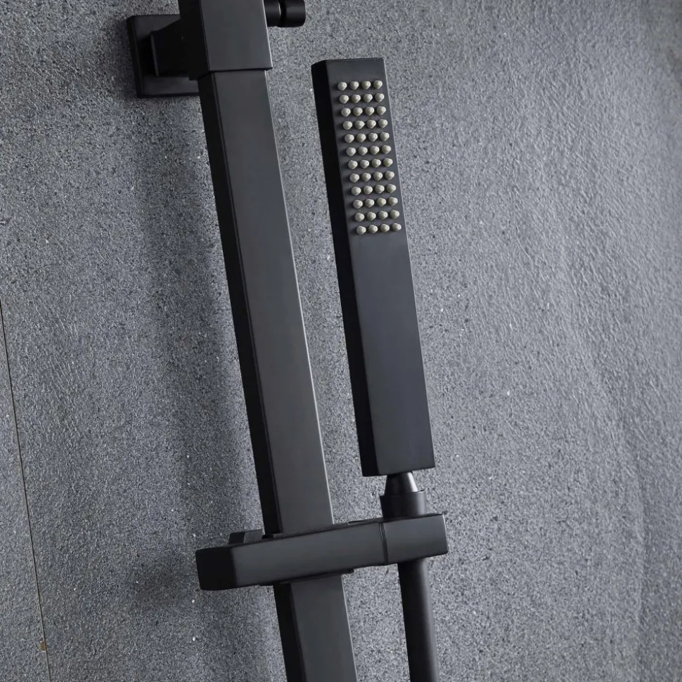 Komplett takduschset med handdusch i kantig design | Svart