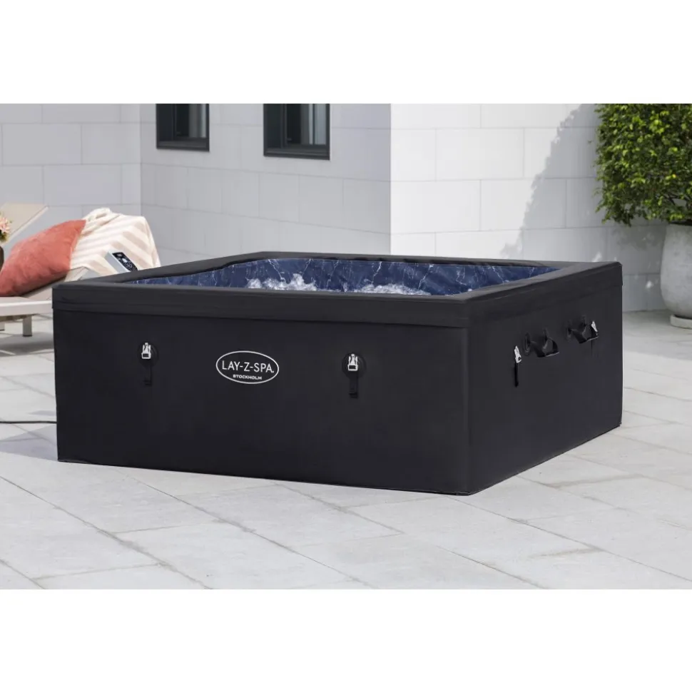 Lay-Z-Spa Stockholm ThermaCore UltraFit | Spabad med WiFi 46 pers (60229)
