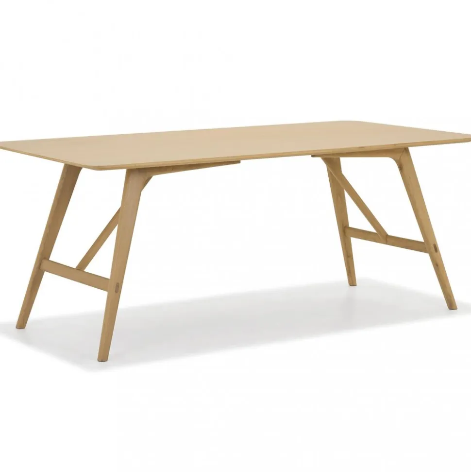Matbord 140cm | Ek | Malmby