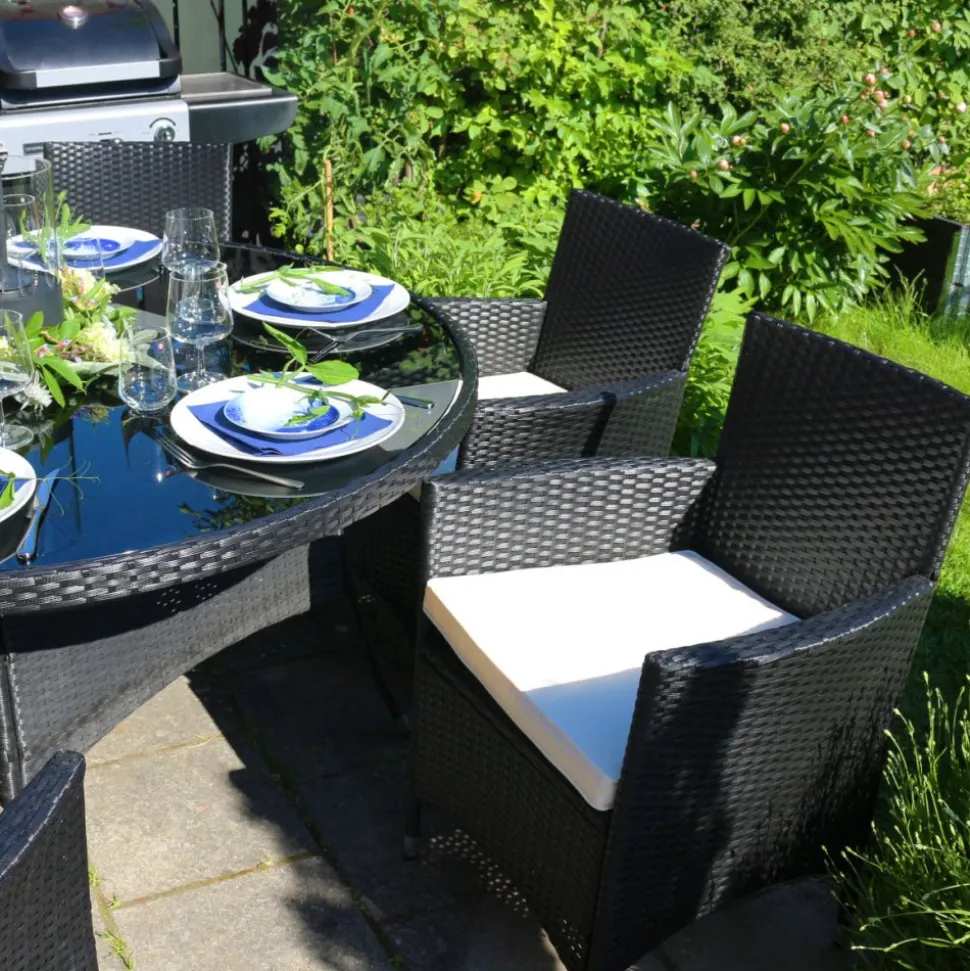 Matgrupp 6 platser | Runt bord Ø135 cm & stolar med dynor | Tylösand Svart
