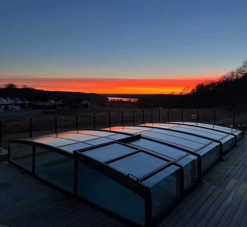 Pooltak 4x8m | Utan skenor | UV-skydd | Flexibel dörr