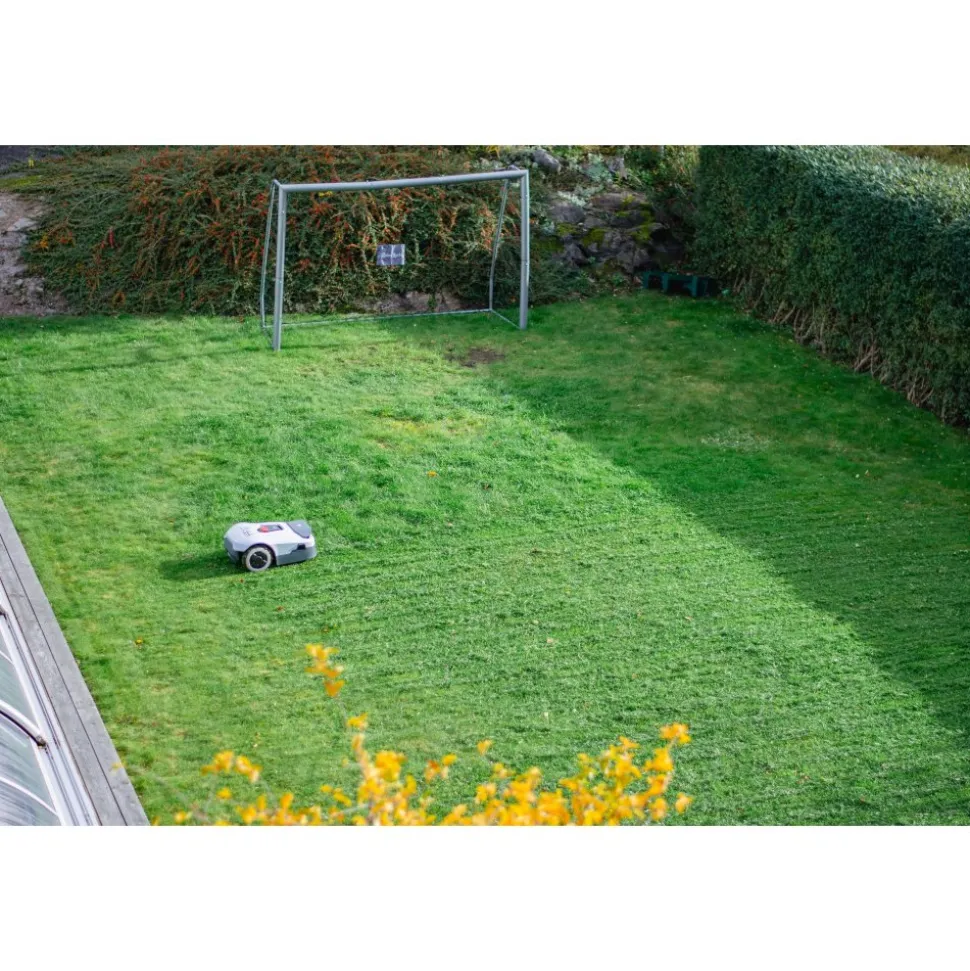 Robotgräsklippare utan slinga 2000m² | RTK + 3D Vision med 4 AI-kameror | ANTHBOT Genie 1000