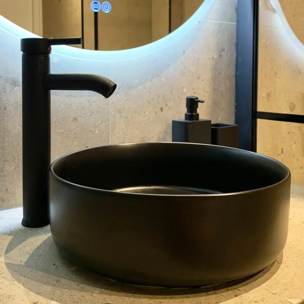 Runt tvättställ 36cm | För bänkmontering | Mattsvart porslin