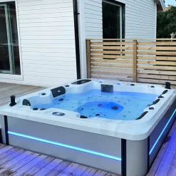 Spabad Vivid Dreams WiFi - 5-6 personer | Lyfco