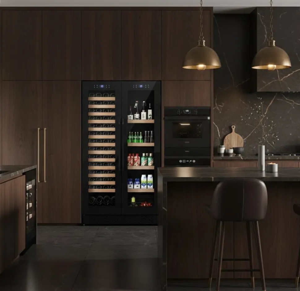 Stor inbyggbar vinkyl | 60 flaskor och 218 burkar | Exklusiv design med dubbla temperaturzoner | 365 L