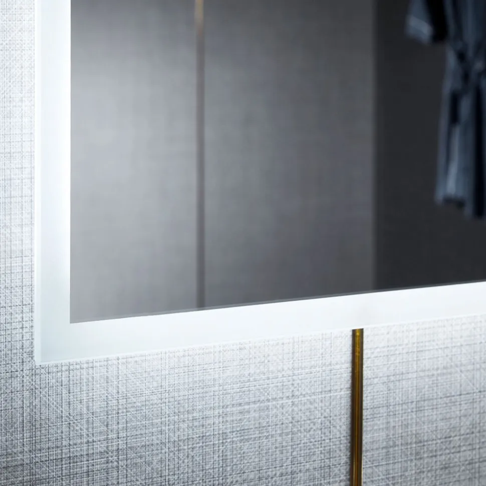 Stor spegel med LED-belysning och anti-fog-funktion