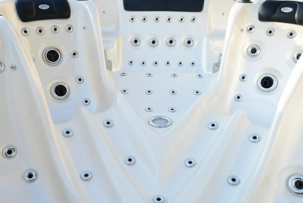 Swimspa Infinity | Simspa med massage & simjets | Balboa® styrsystem & Aristech® akryl
