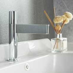 Tvättställsblandare | Modern design | Krom | Kelly