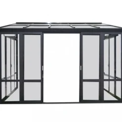 Uterum 10,7m² | Säkerhetsglas och kanalplast | Aluminiumstomme | Svart
