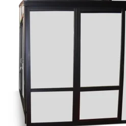 Uterum 14,8m² | Säkerhetsglas och kanalplast | Aluminiumstomme | Svart